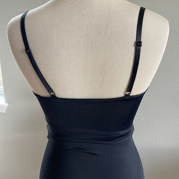 Sassybax Black Slimming Slip v neck size small - Picture 2 of 7